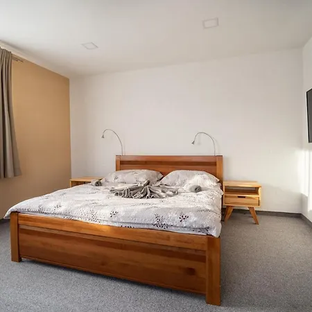 Janka + Camp Apartment