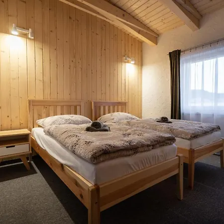 Janka + Camp 아파트 Bešeňová