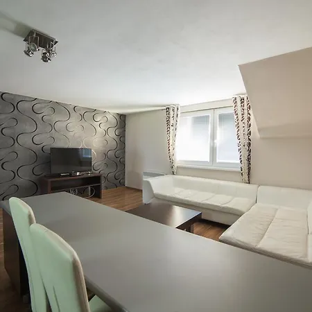 Janka + Camp Appartement Bešeňová