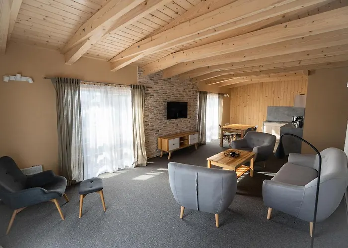 Janka + Camp Apartment Bešeňová